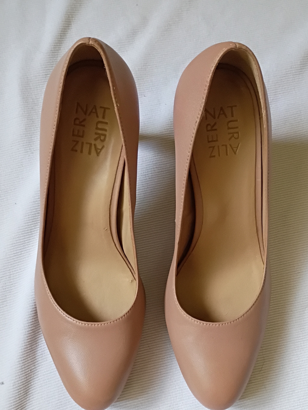 Naturalizer Teresa Simple Nude Pump - Picture 3 of 9